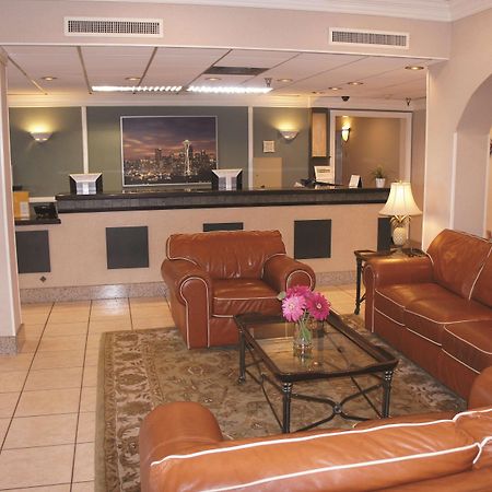 La Quinta Inn By Wyndham Линуд Екстериор снимка