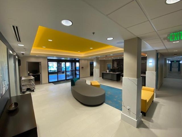 La Quinta Inn By Wyndham Линуд Екстериор снимка
