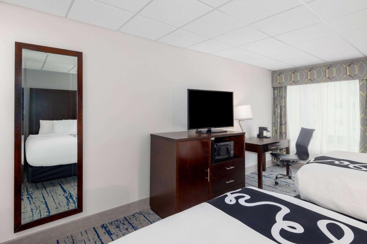 La Quinta Inn By Wyndham Линуд Екстериор снимка